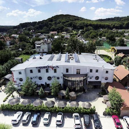 Hotel Galaktika Vynnyky Exteriör bild