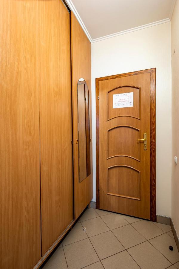 Hotel Galaktika Vynnyky Exteriör bild